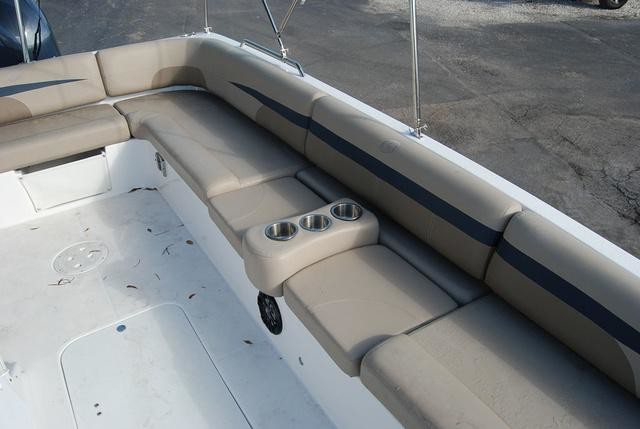 Hurricane 201 sundeck sport