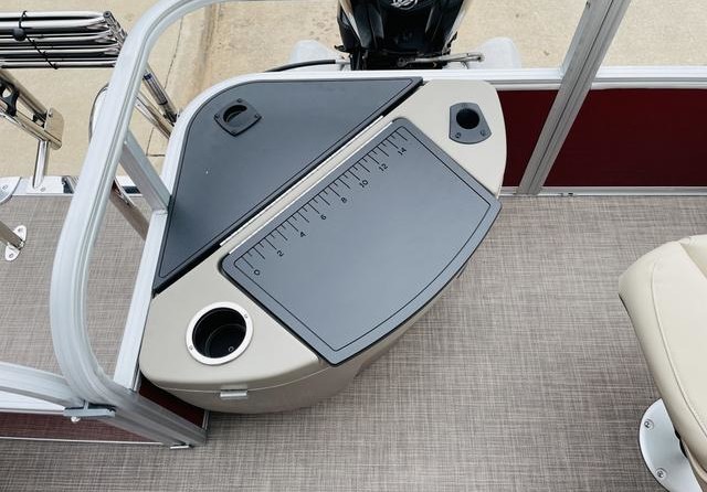 Sun Tracker Bass Buggy 18 DLX