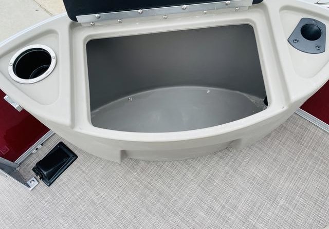 Sun Tracker Bass Buggy 18 DLX