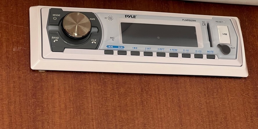 Sea ray 480 sedan bridge