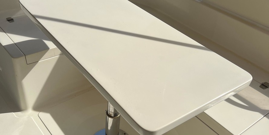 Sea ray 480 sedan bridge