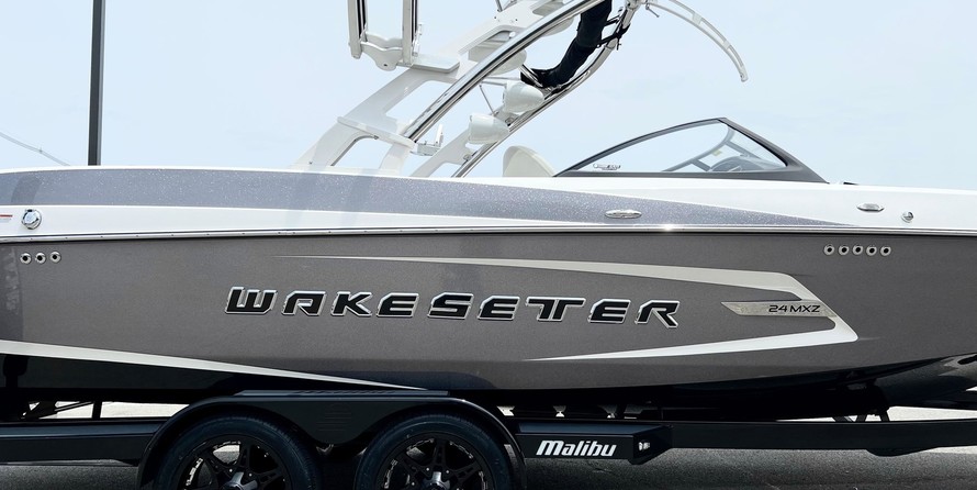Malibu Wakesetter 24 MXZ