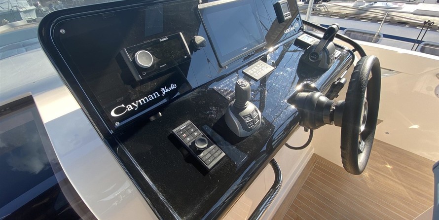 Cayman 50 wa
