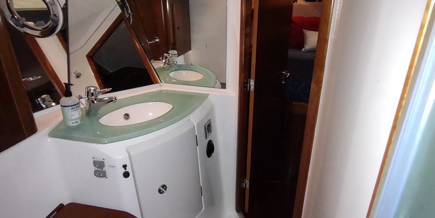 Beneteau Swift Trawler 42