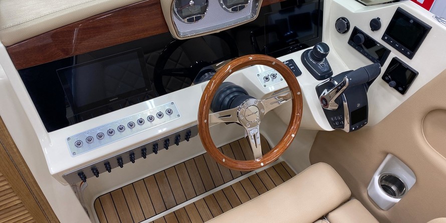 Chris-Craft Corsair 34