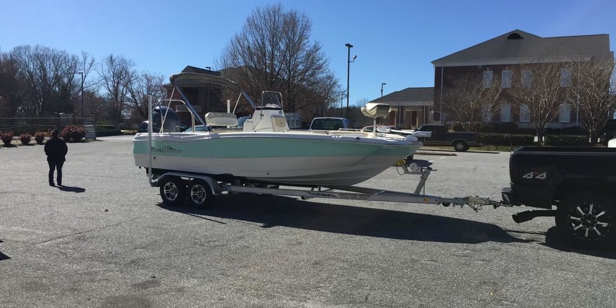 Nauticstar 211