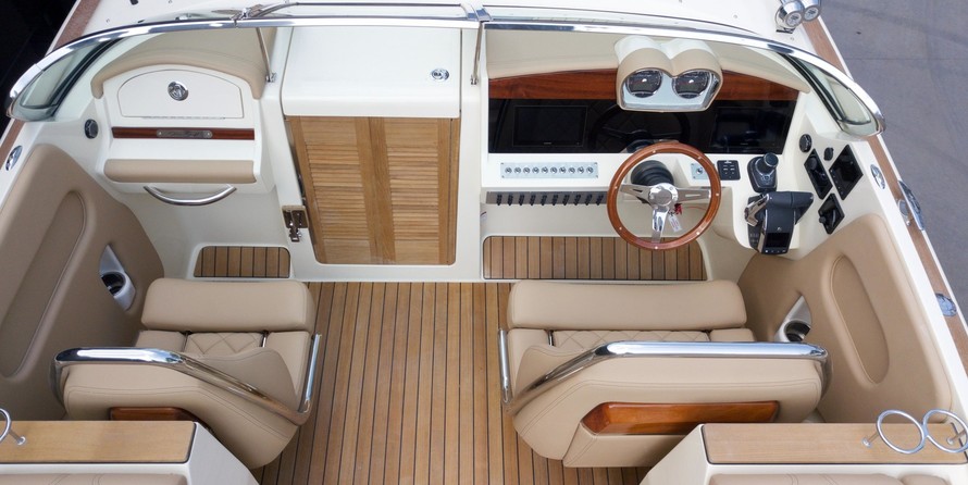 Chris-Craft Corsair 34