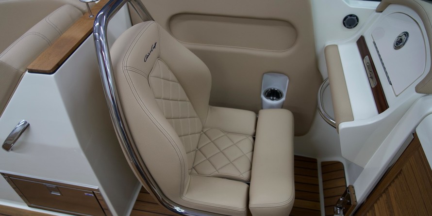 Chris-Craft Corsair 34