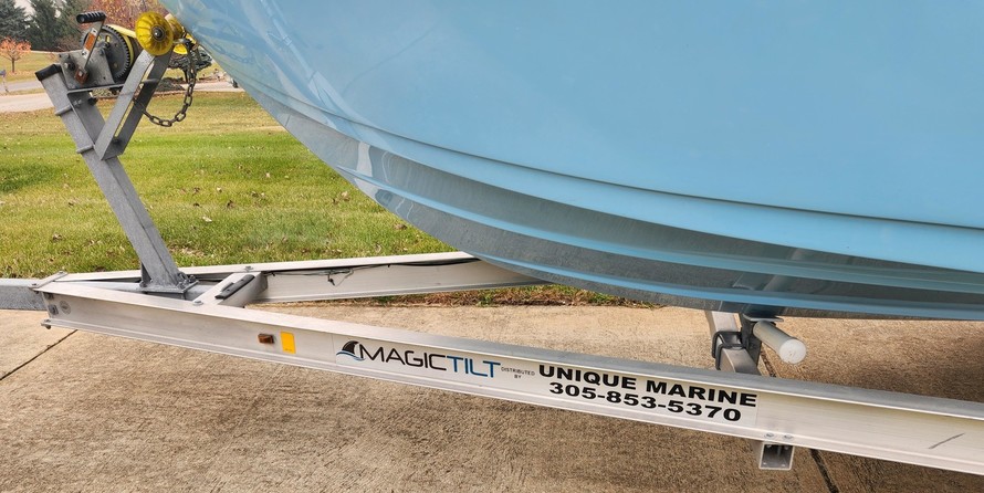 Angler Pro Boats 2900 center console