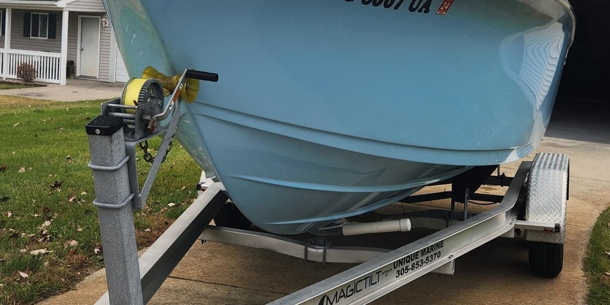 Angler Pro Boats 2900 center console