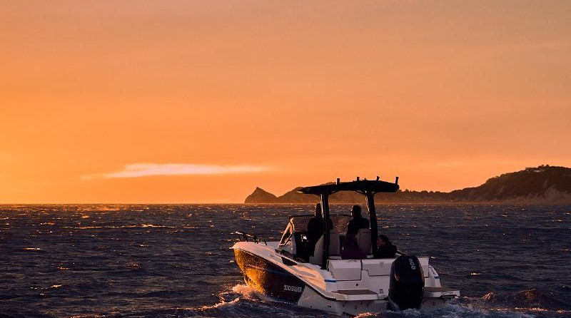 Quicksilver Activ 805 Open