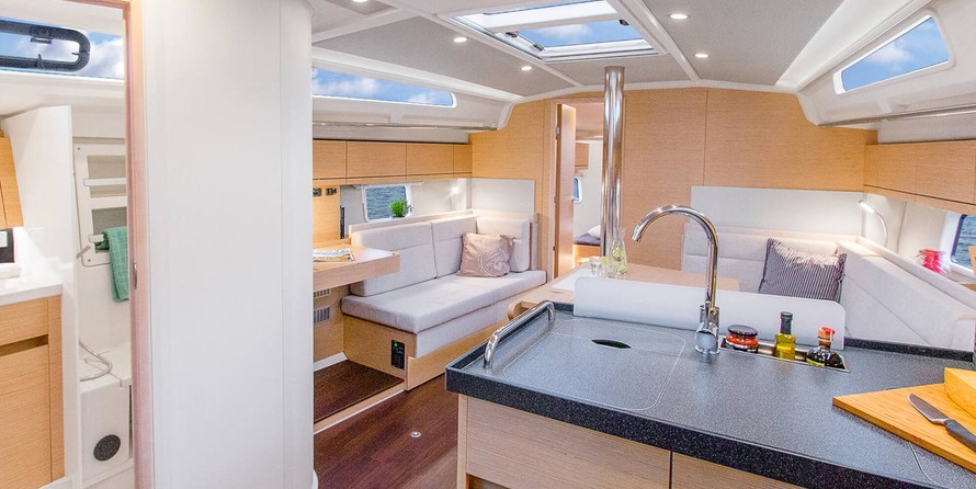 Hanse 418