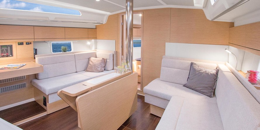 Hanse 418