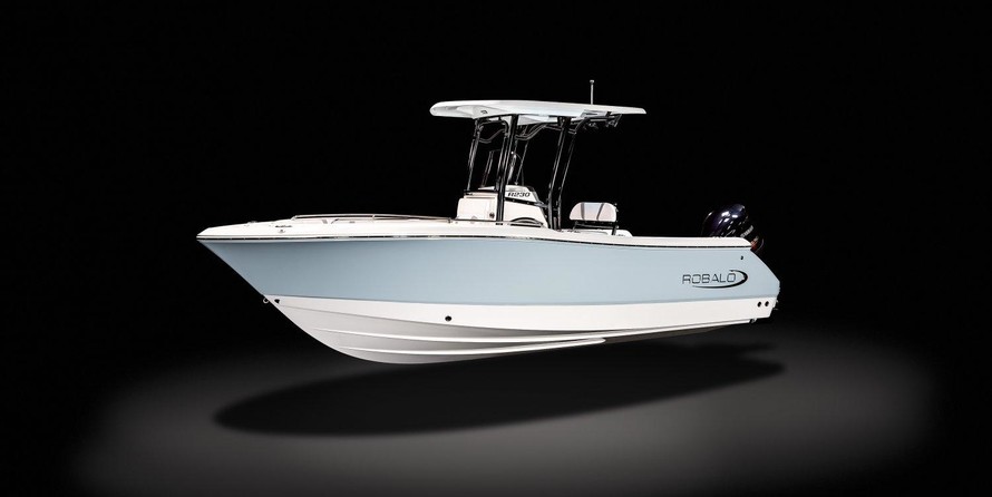 Robalo R230 Center Console