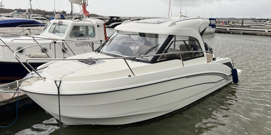 Beneteau Antares 7 OB