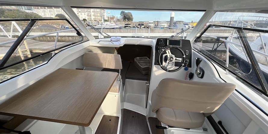 Beneteau Antares 7 OB