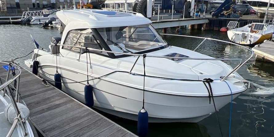 Beneteau Antares 7 OB