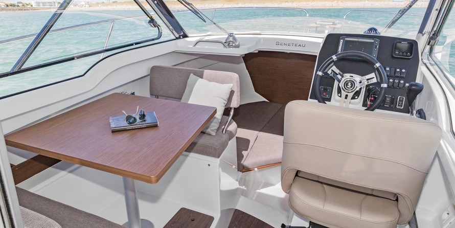 Beneteau Antares 7 OB