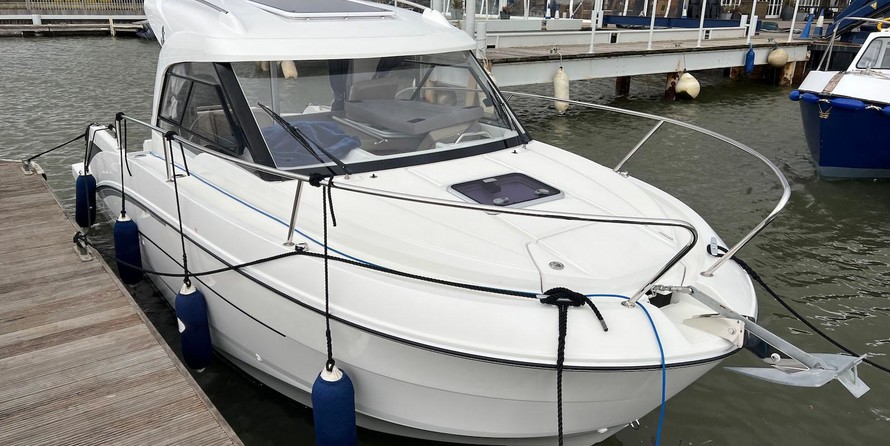 Beneteau Antares 7 OB