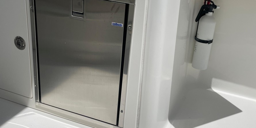 Boston Whaler 270 Vantage