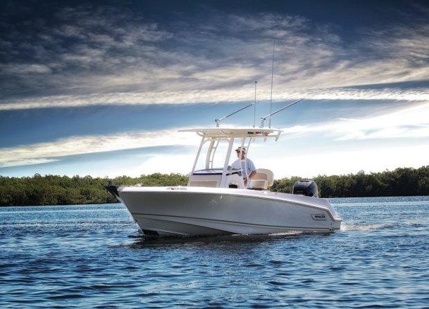 Boston Whaler 230 Outrage