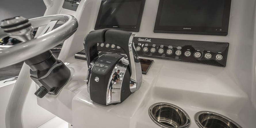 Sea Ray cat 26