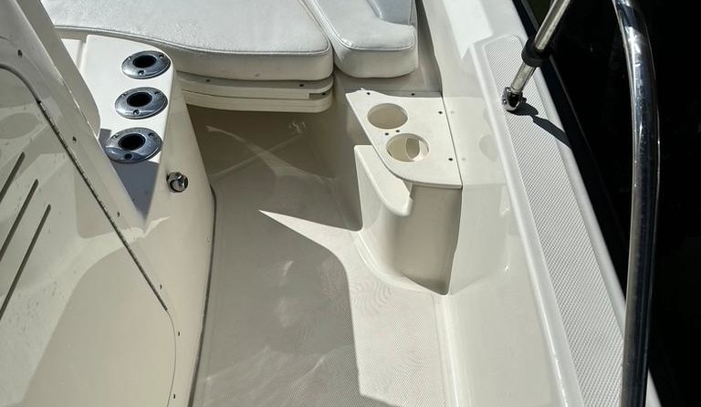 Boston Whaler 210 Dauntless