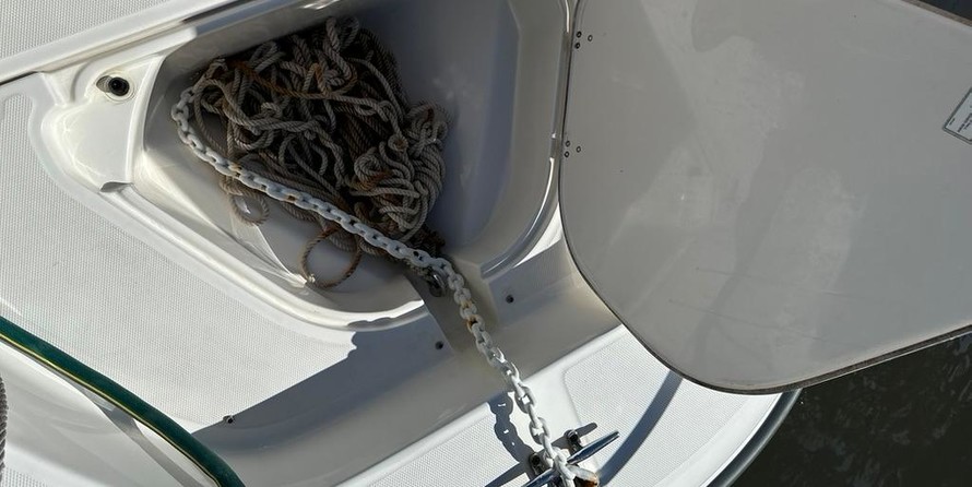 Boston Whaler 210 Dauntless