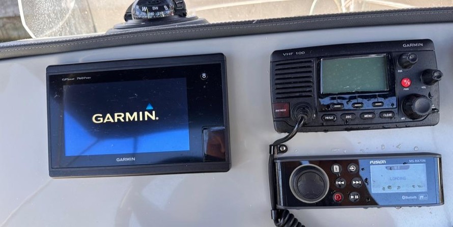 Boston Whaler 210 Dauntless