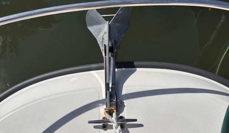 Boston Whaler 210 Dauntless