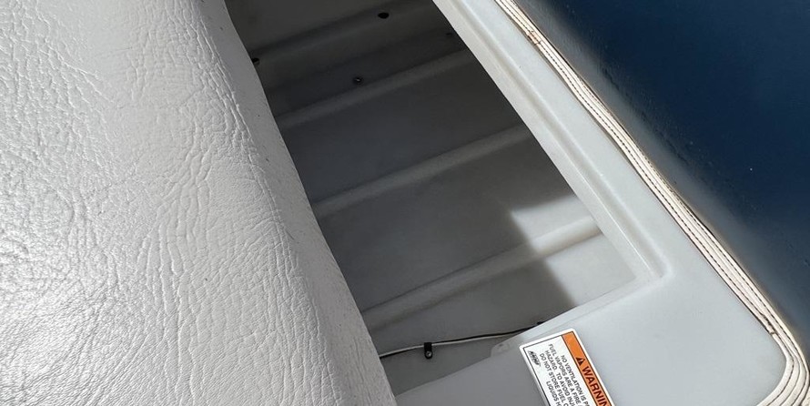 Premier Pontoons Grand Entertainer