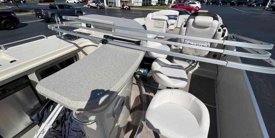 Premier Pontoons Grand Entertainer