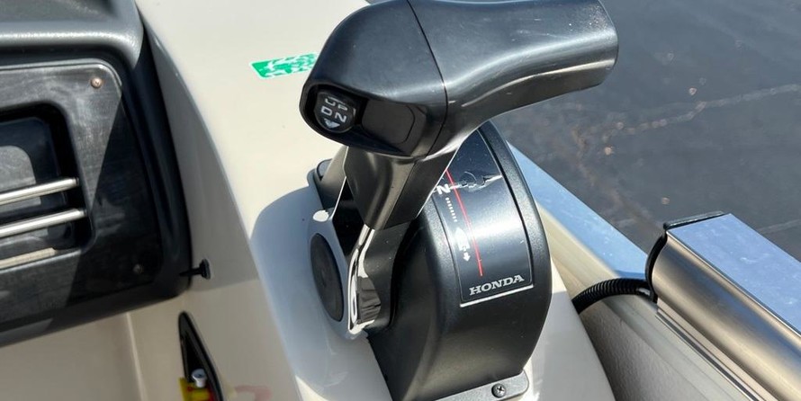 Premier Pontoons Grand Entertainer