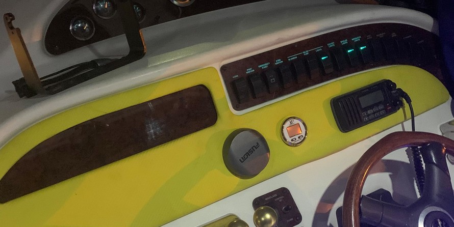 Sea Ray 310 Sundancer