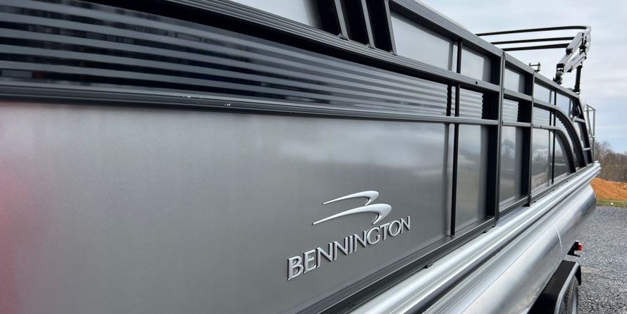 Bennington 24 sbrx