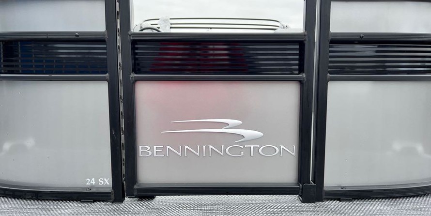 Bennington 24 sbrx