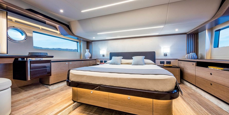 Absolute Navetta 52
