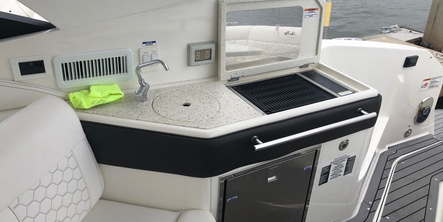 Sea Ray Sundancer 320 OB