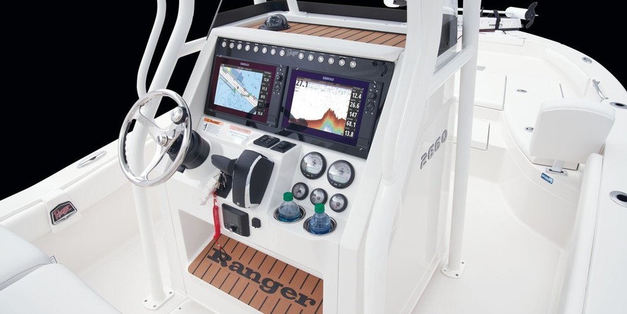 Ranger boats 2400 bay