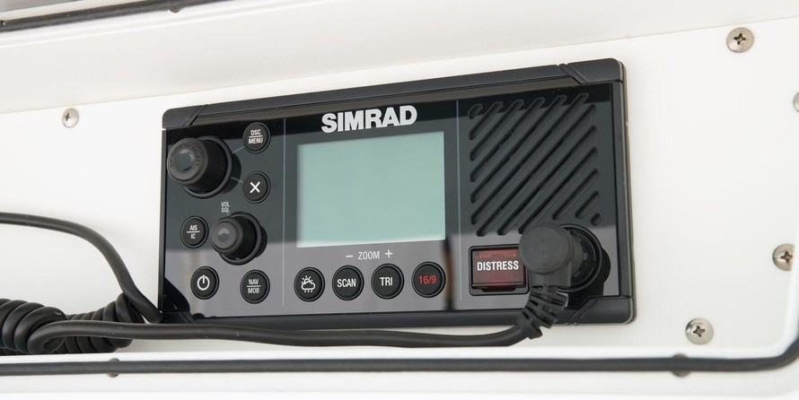 Ranger boats 2400 bay