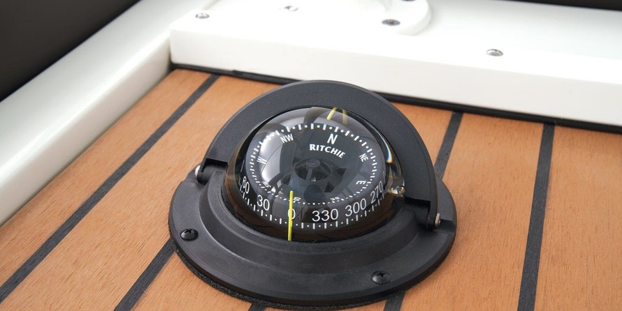 Ranger boats 2400 bay