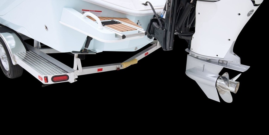 Ranger boats 2400 bay