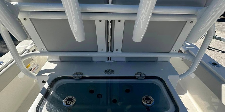 Ranger boats 2400 bay