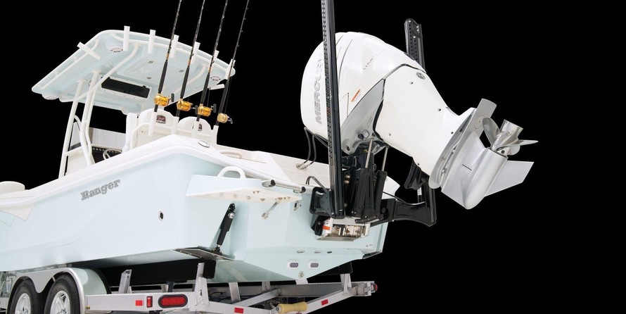 Ranger boats 2400 bay