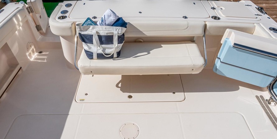 Grady-White Canyon 376