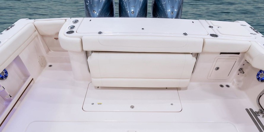 Grady-White Canyon 376