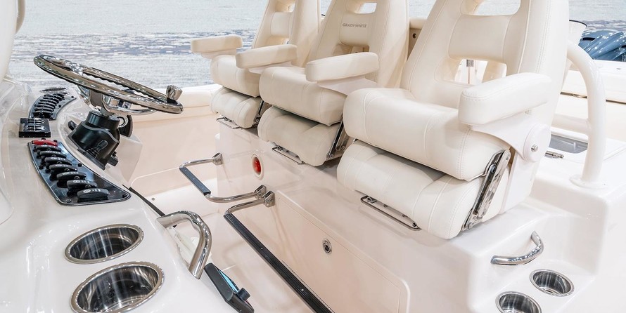 Grady-White Canyon 376