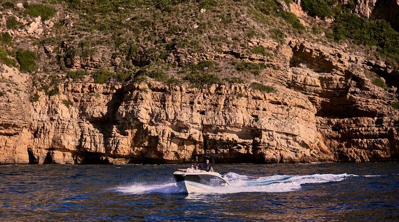 Quicksilver Activ 805 Open