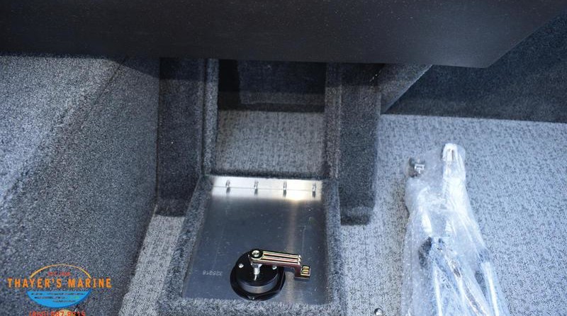 Tracker Pro Guide V-16 SC