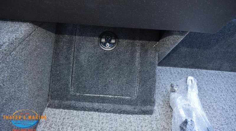 Tracker Pro Guide V-16 SC